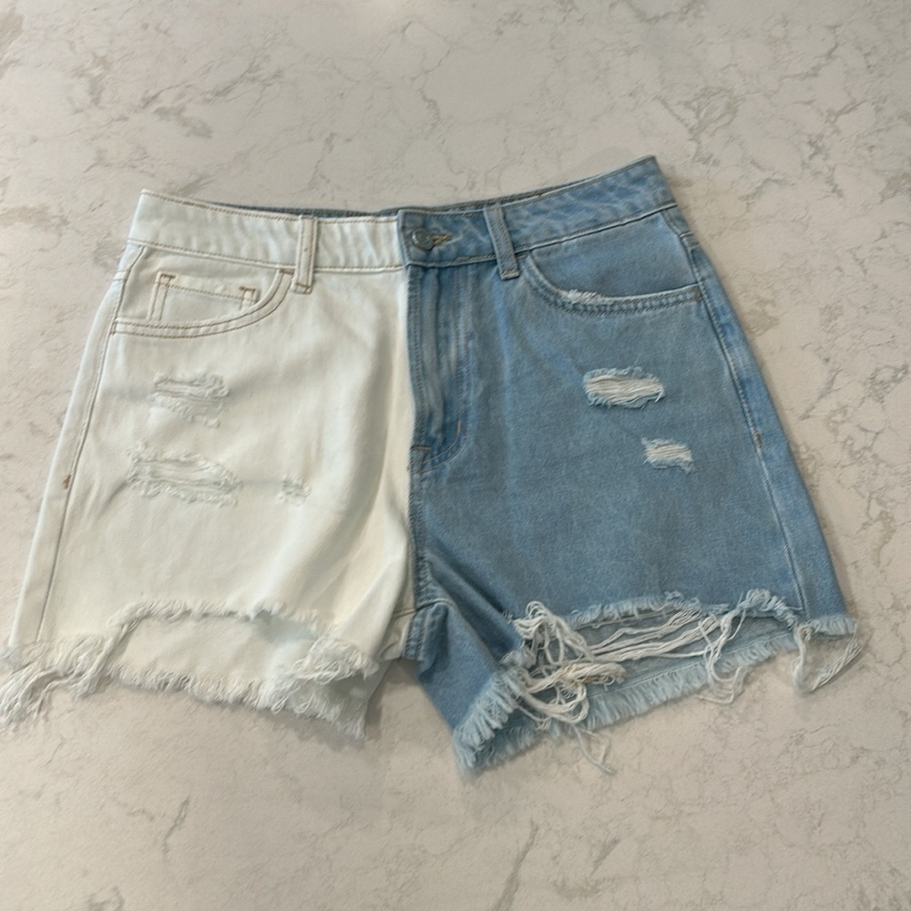 Vervet Rebecca Colorblock Denim Blue & White‎ High Rise Distressed Shorts Size S - Picture 11 of 11